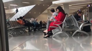 Cams4free.net – Chinese Woman Dangling at Airport