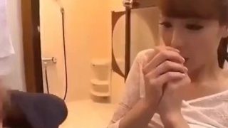真实!女神面对不同尺寸时截然不同的态度
